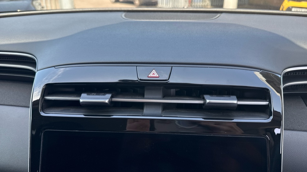 Hyundai TUCSON 1.6 TGDi SE Connect 5dr 2WD Petrol Estate - Image 45