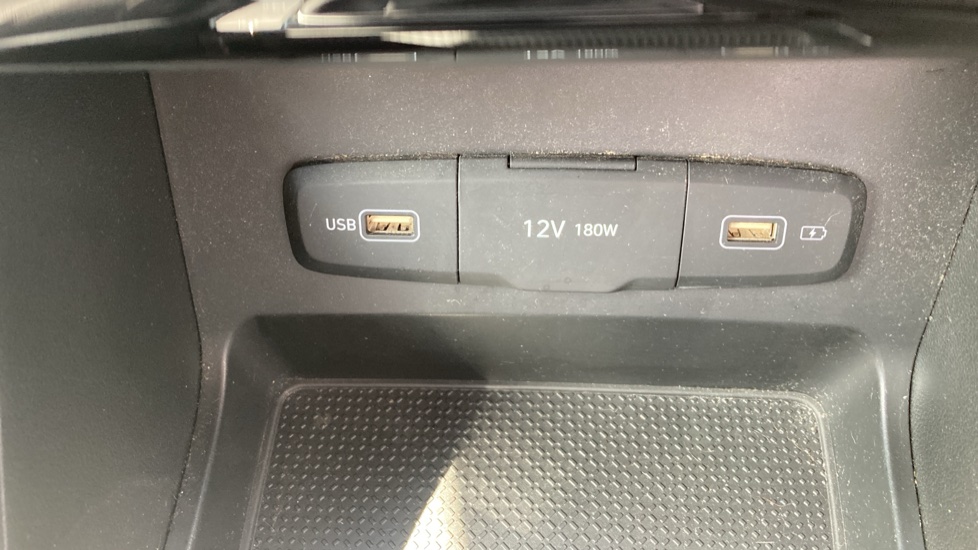 Hyundai TUCSON 1.6 TGDi SE Connect 5dr 2WD Petrol Estate - Image 24