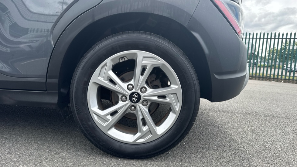 Hyundai KONA 1.0 TGDi 48V MHEV SE Connect 5dr Petrol Hatchback - Image 7