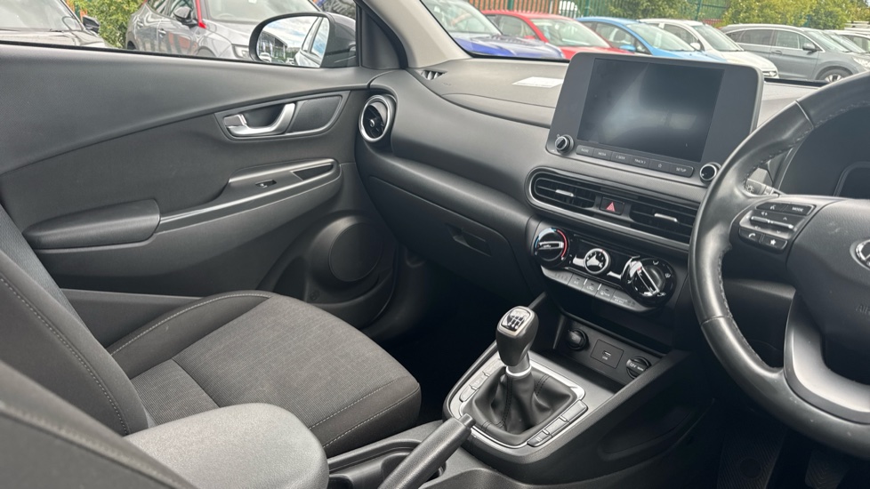 Hyundai KONA 1.0 TGDi 48V MHEV SE Connect 5dr Petrol Hatchback - Image 14
