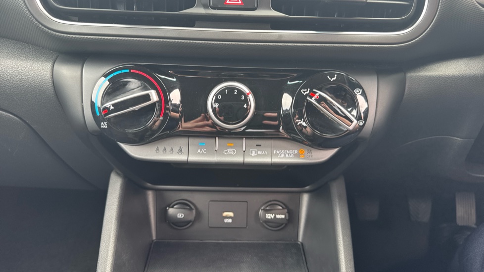 Hyundai KONA 1.0 TGDi 48V MHEV SE Connect 5dr Petrol Hatchback - Image 29