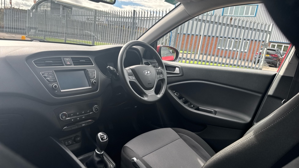 Hyundai i20 1.0 T-GDi Premium Nav 5dr Petrol Hatchback - Image 9