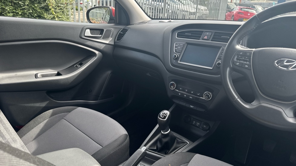 Hyundai i20 1.0 T-GDi Premium Nav 5dr Petrol Hatchback - Image 14