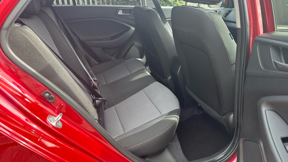 Hyundai i20 1.0 T-GDi Premium Nav 5dr Petrol Hatchback - Image 16