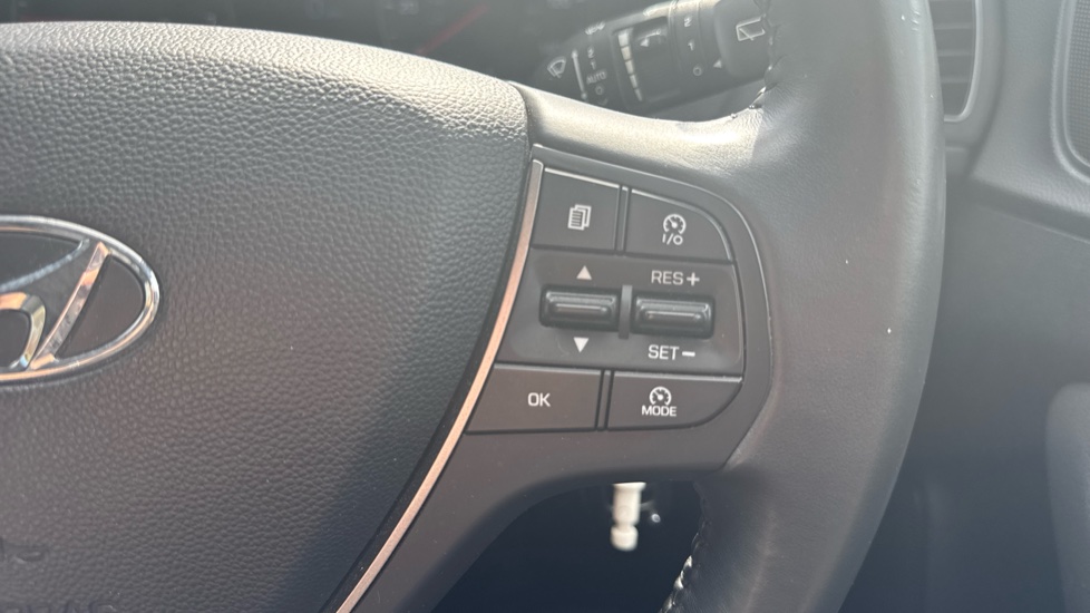 Hyundai i20 1.0 T-GDi Premium Nav 5dr Petrol Hatchback - Image 22