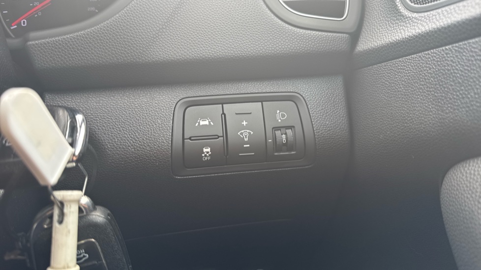 Hyundai i20 1.0 T-GDi Premium Nav 5dr Petrol Hatchback - Image 24