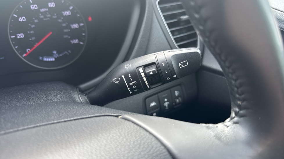 Hyundai i20 1.0 T-GDi Premium Nav 5dr Petrol Hatchback - Image 26