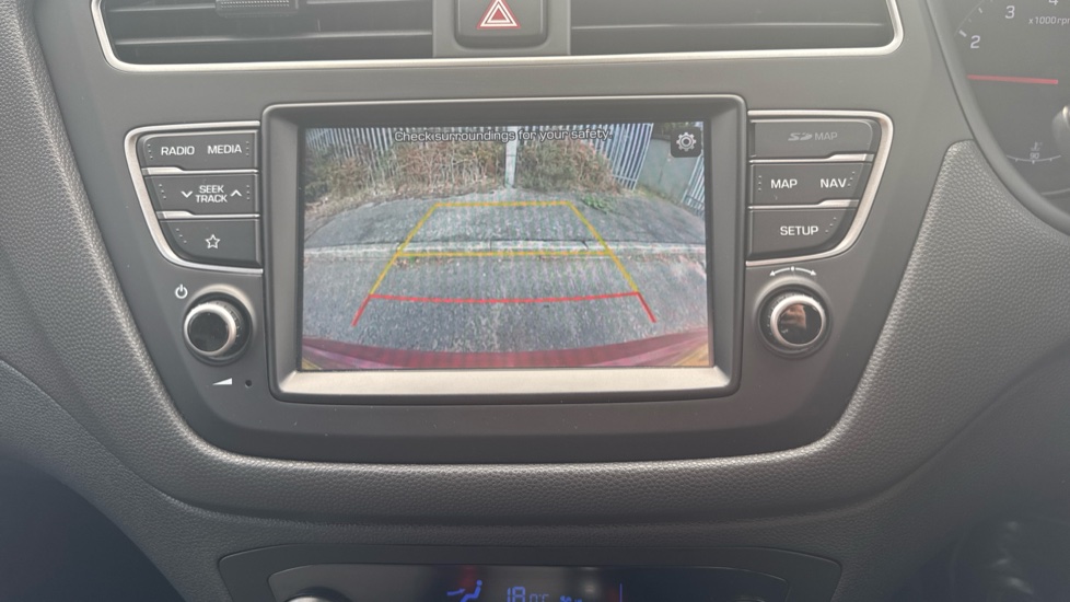 Hyundai i20 1.0 T-GDi Premium Nav 5dr Petrol Hatchback - Image 30