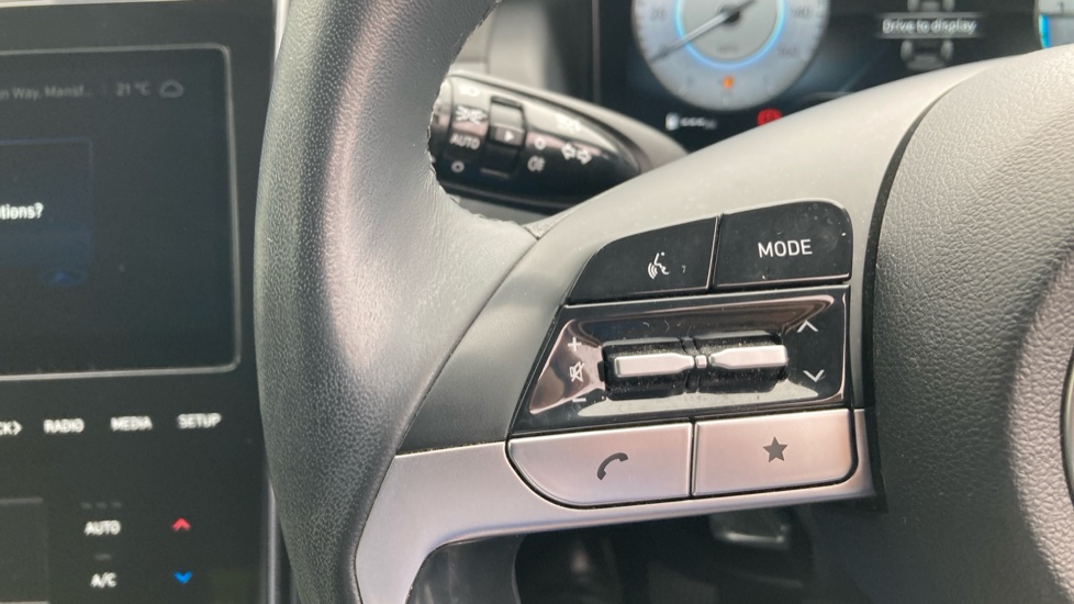 Hyundai TUCSON 1.6 TGDi Premium 5dr 2WD Petrol Estate - Image 21
