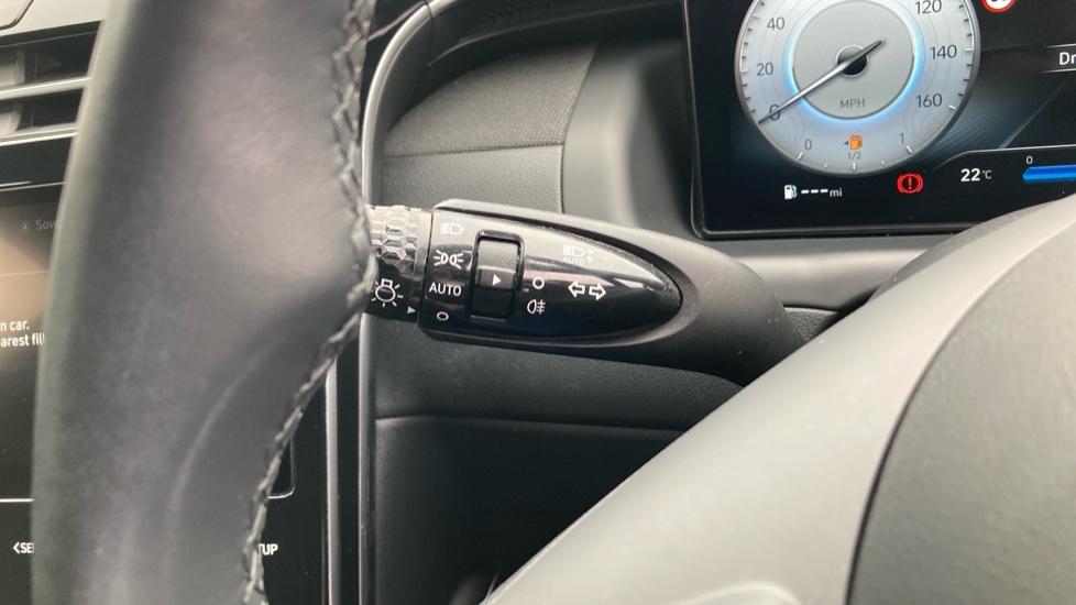 Hyundai TUCSON 1.6 TGDi Premium 5dr 2WD Petrol Estate - Image 29