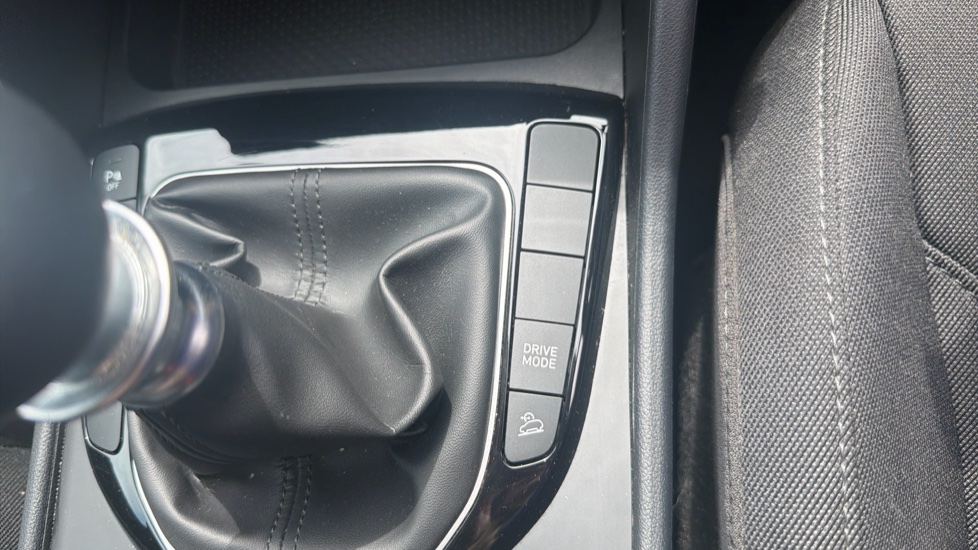 Hyundai TUCSON 1.6 TGDi SE Connect 5dr 2WD Petrol Estate - Image 43