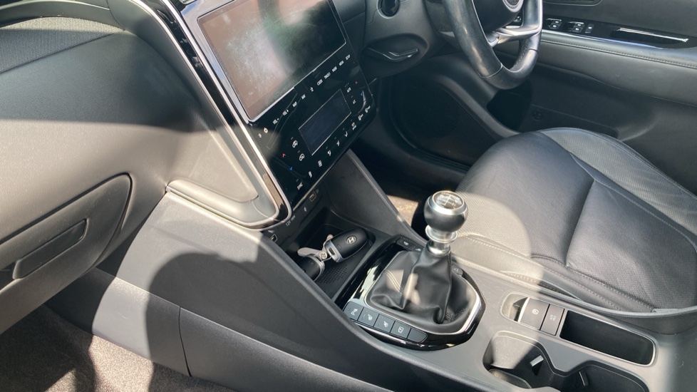 Hyundai TUCSON 1.6 TGDi Ultimate 5dr 2WD Petrol Estate - Image 13
