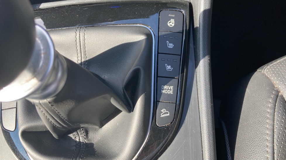 Hyundai TUCSON 1.6 TGDi Ultimate 5dr 2WD Petrol Estate - Image 26