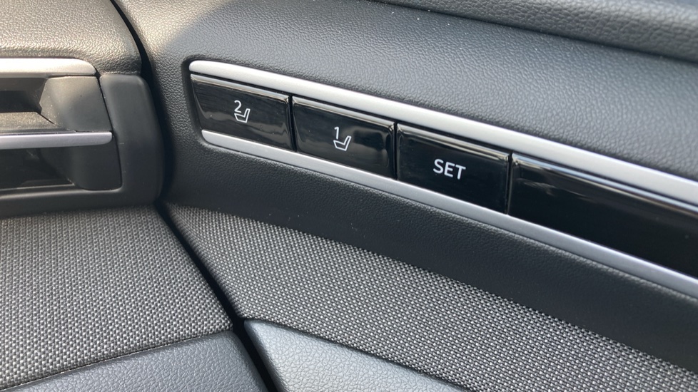 Hyundai TUCSON 1.6 TGDi Ultimate 5dr 2WD Petrol Estate - Image 33