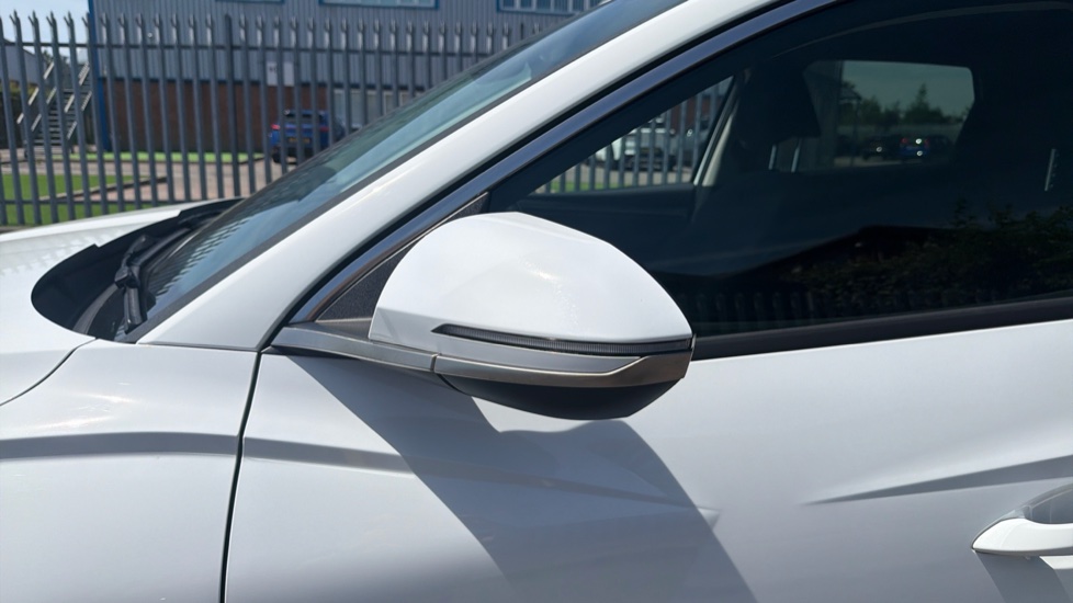 Hyundai TUCSON 1.6 TGDi Premium 5dr 2WD Petrol Estate - Image 23
