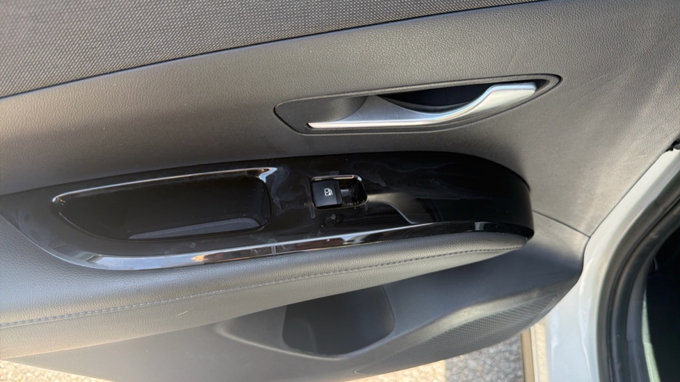 Hyundai TUCSON 1.6 TGDi Premium 5dr 2WD Petrol Estate - Image 26