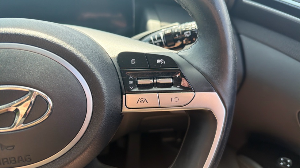 Hyundai TUCSON 1.6 TGDi Premium 5dr 2WD Petrol Estate - Image 37