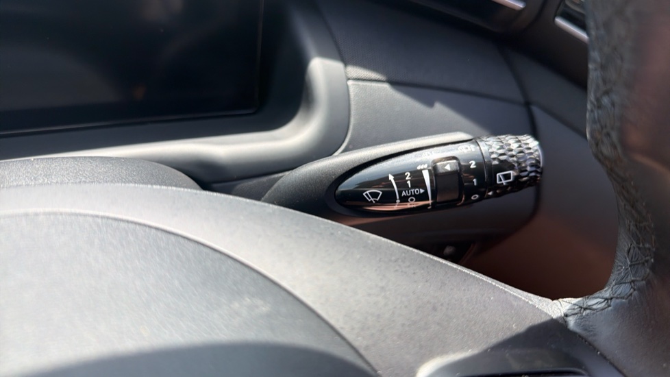 Hyundai TUCSON 1.6 TGDi Premium 5dr 2WD Petrol Estate - Image 38