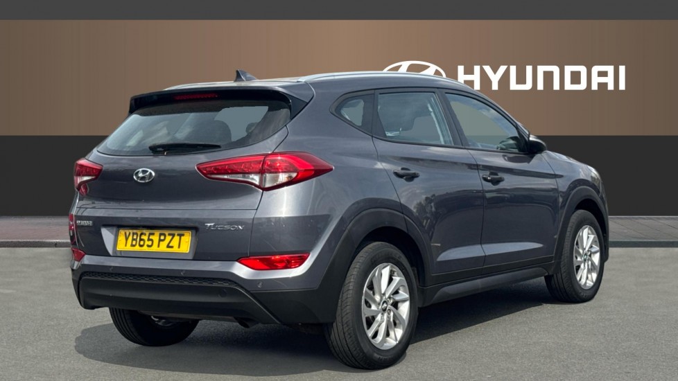 Hyundai TUCSON 1.7 CRDi Blue Drive SE Nav 5dr 2WD Diesel Estate - Image 2