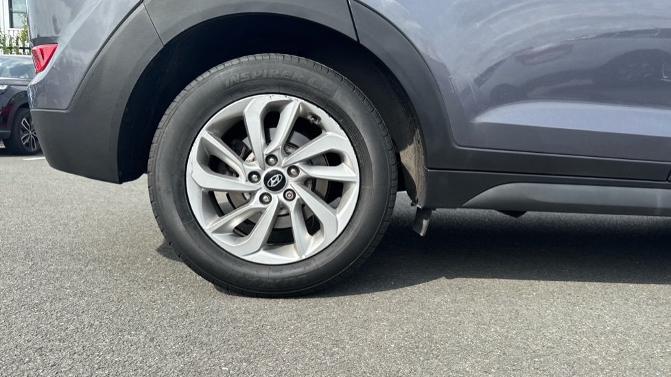 Hyundai TUCSON 1.7 CRDi Blue Drive SE Nav 5dr 2WD Diesel Estate - Image 7