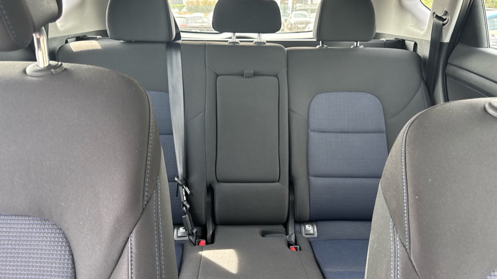 Hyundai TUCSON 1.7 CRDi Blue Drive SE Nav 5dr 2WD Diesel Estate - Image 15