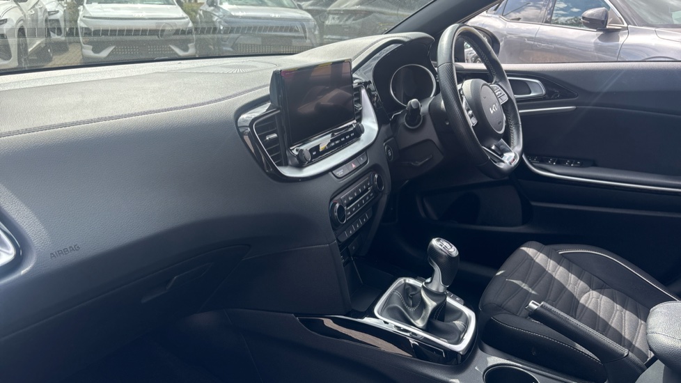 Kia Ceed 1.5T GDi ISG GT-Line 5dr Petrol Hatchback - Image 9
