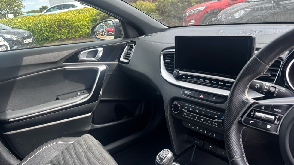 Kia Ceed 1.5T GDi ISG GT-Line 5dr Petrol Hatchback - Image 14