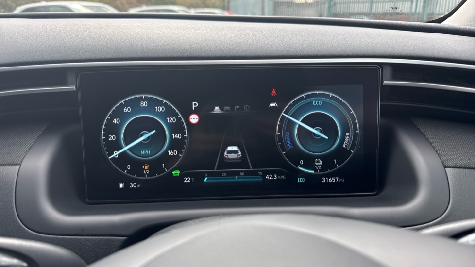 Hyundai TUCSON 1.6 TGDi Hybrid 230 Ultimate 5dr 2WD Auto Hybrid Estate - Image 18