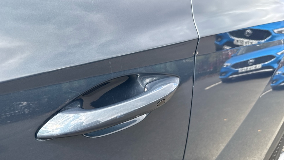 Hyundai TUCSON 1.6 TGDi Hybrid 230 Ultimate 5dr 2WD Auto Hybrid Estate - Image 26