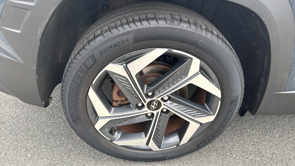 Hyundai TUCSON 1.6 TGDi Hybrid 230 Ultimate 5dr 2WD Auto Hybrid Estate - Image 35