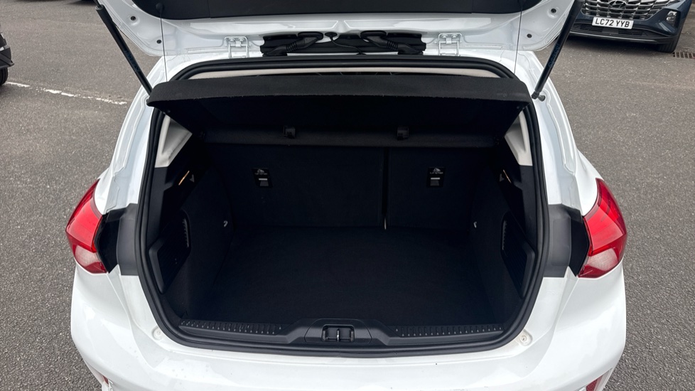 Ford Focus 1.0 EcoBoost 125 Titanium X 5dr Petrol Hatchback - Image 4