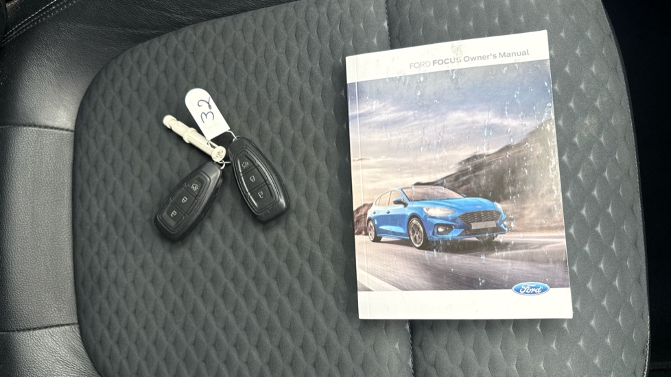 Ford Focus 1.0 EcoBoost 125 Titanium X 5dr Petrol Hatchback - Image 19