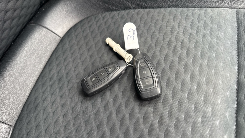 Ford Focus 1.0 EcoBoost 125 Titanium X 5dr Petrol Hatchback - Image 20
