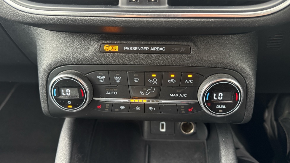 Ford Focus 1.0 EcoBoost 125 Titanium X 5dr Petrol Hatchback - Image 26