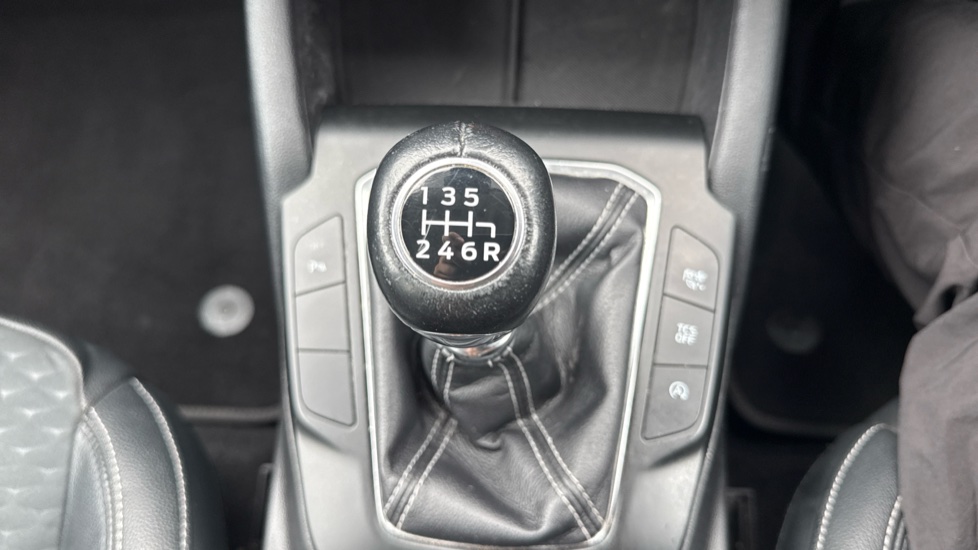 Ford Focus 1.0 EcoBoost 125 Titanium X 5dr Petrol Hatchback - Image 30