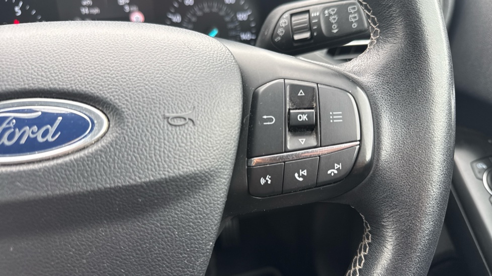 Ford Focus 1.0 EcoBoost 125 Titanium X 5dr Petrol Hatchback - Image 36