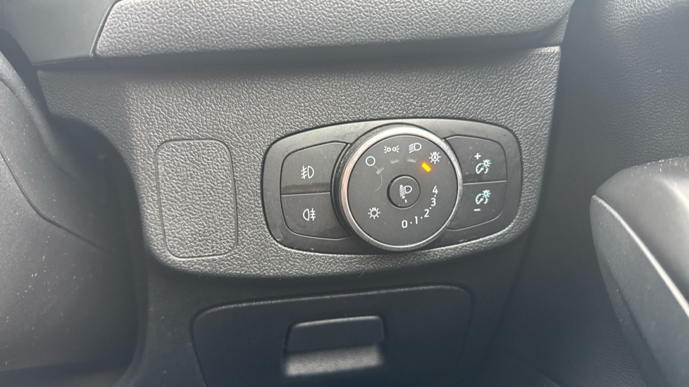 Ford Focus 1.0 EcoBoost 125 Titanium X 5dr Petrol Hatchback - Image 41