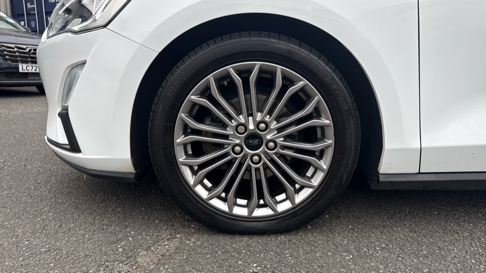 Ford Focus 1.0 EcoBoost 125 Titanium X 5dr Petrol Hatchback - Image 53