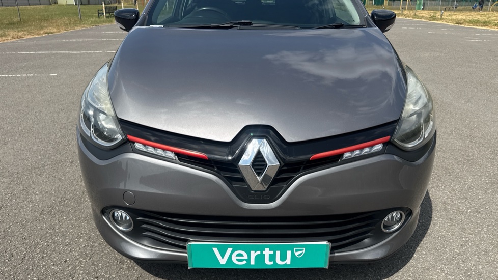 Renault Clio 1.2 16V Dynamique MediaNav 5dr Petrol Hatchback - Image 8