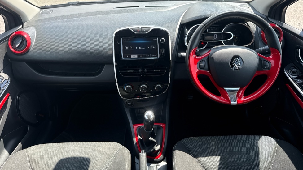 Renault Clio 1.2 16V Dynamique MediaNav 5dr Petrol Hatchback - Image 10