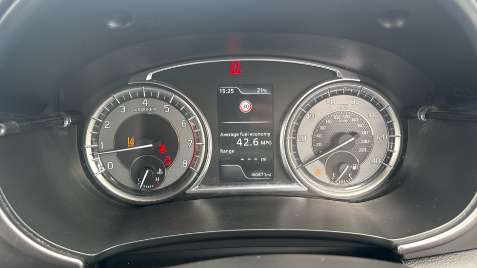 Suzuki Vitara 1.4 Boosterjet 48V Hybrid SZ-T 5dr Petrol Estate - Image 18