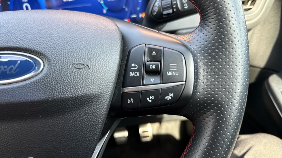Ford Kuga 1.5 EcoBlue ST-Line X Edition 5dr Diesel Estate - Image 32
