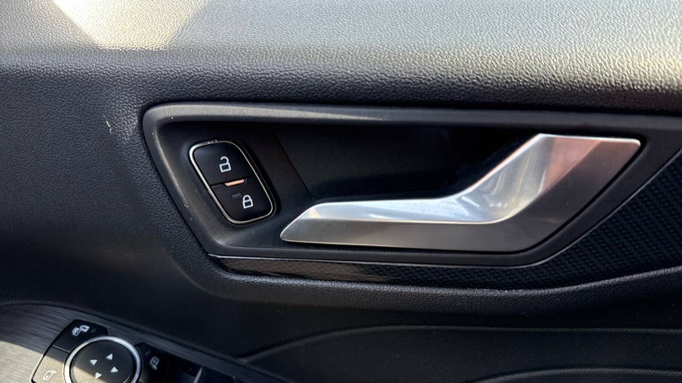 Ford Kuga 1.5 EcoBlue ST-Line X Edition 5dr Diesel Estate - Image 36