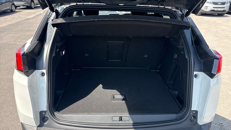 Peugeot 3008 1.2 PureTech GT Line 5dr Petrol Estate - Image 4