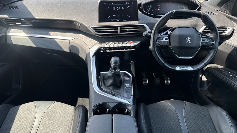 Peugeot 3008 1.2 PureTech GT Line 5dr Petrol Estate - Image 10