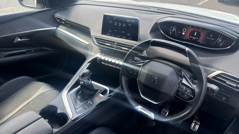 Peugeot 3008 1.2 PureTech GT Line 5dr Petrol Estate - Image 11