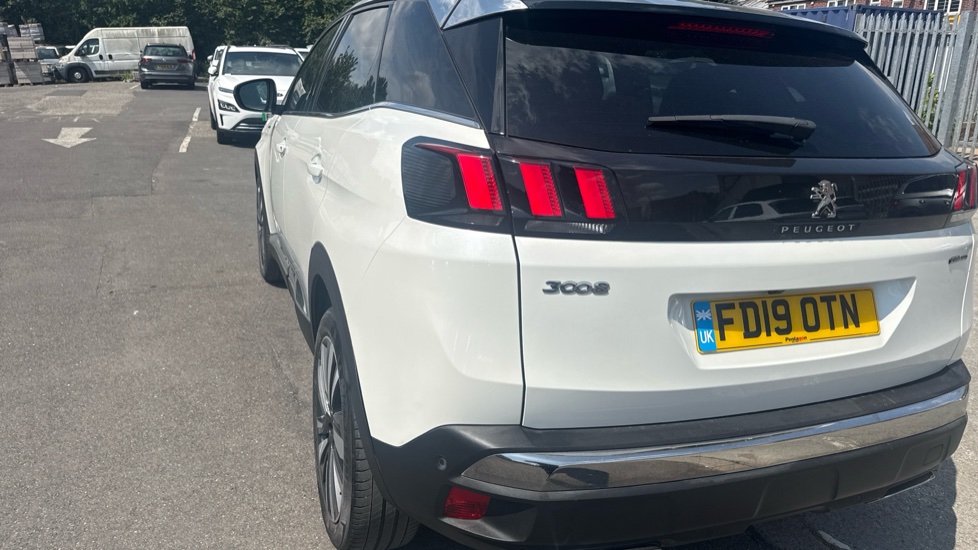Peugeot 3008 1.2 PureTech GT Line 5dr Petrol Estate - Image 47