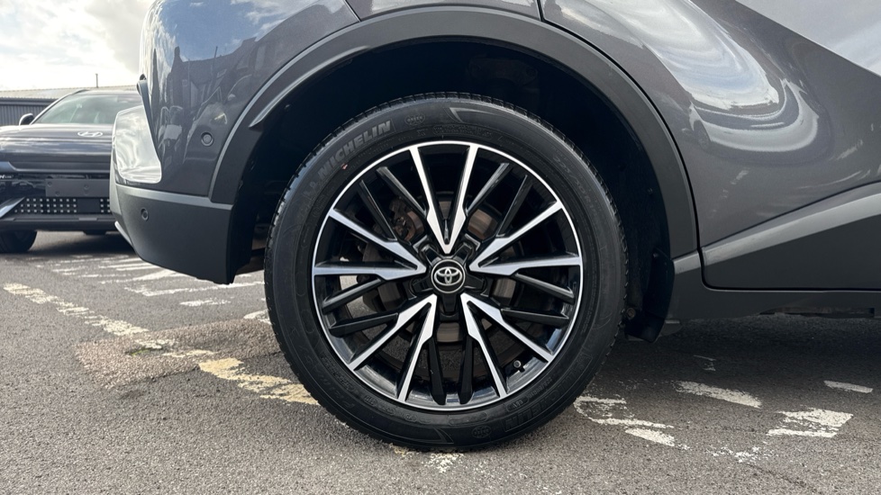 Toyota C-HR 1.8 Hybrid Excel 5dr CVT Hybrid Hatchback - Image 7