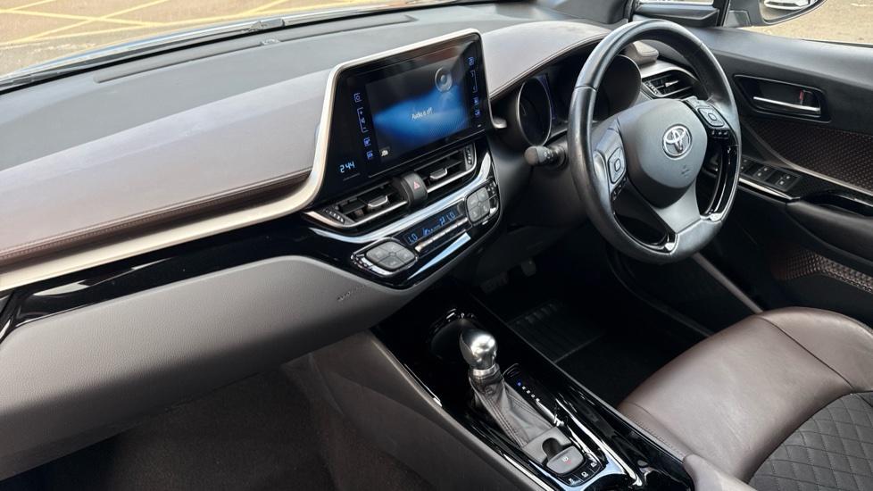 Toyota C-HR 1.8 Hybrid Excel 5dr CVT Hybrid Hatchback - Image 9