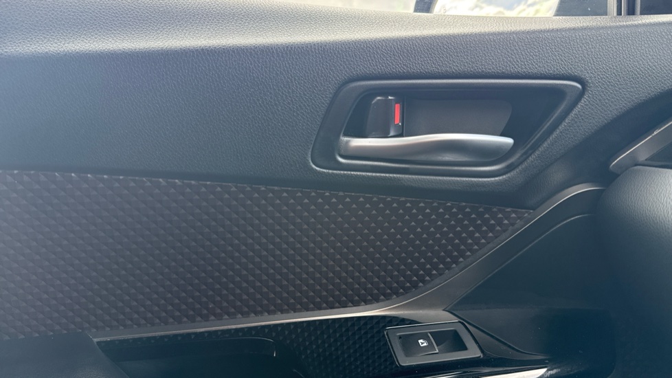 Toyota C-HR 1.8 Hybrid Excel 5dr CVT Hybrid Hatchback - Image 24